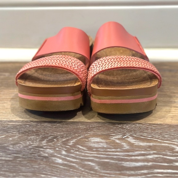 REEF Cushion Vista Hi Comfort Platform Sandal - Picture 4 of 10